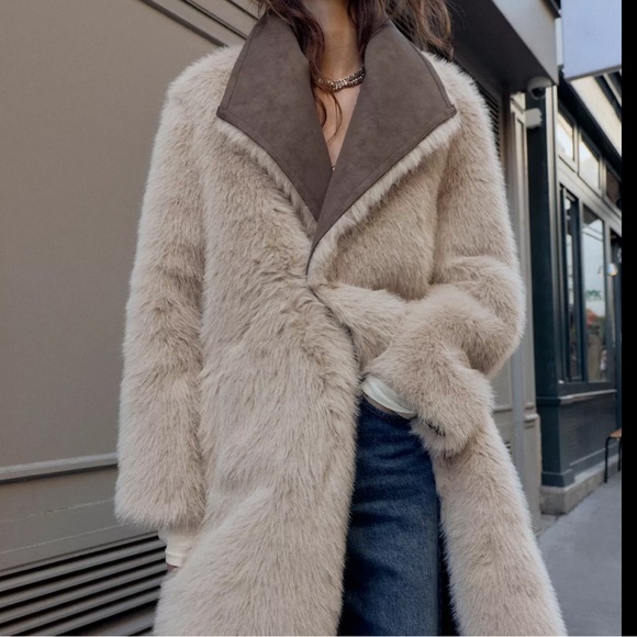Zara Jackets & Blazers - 2026 ZARA REVERSIBLE FAUX FUR Coat